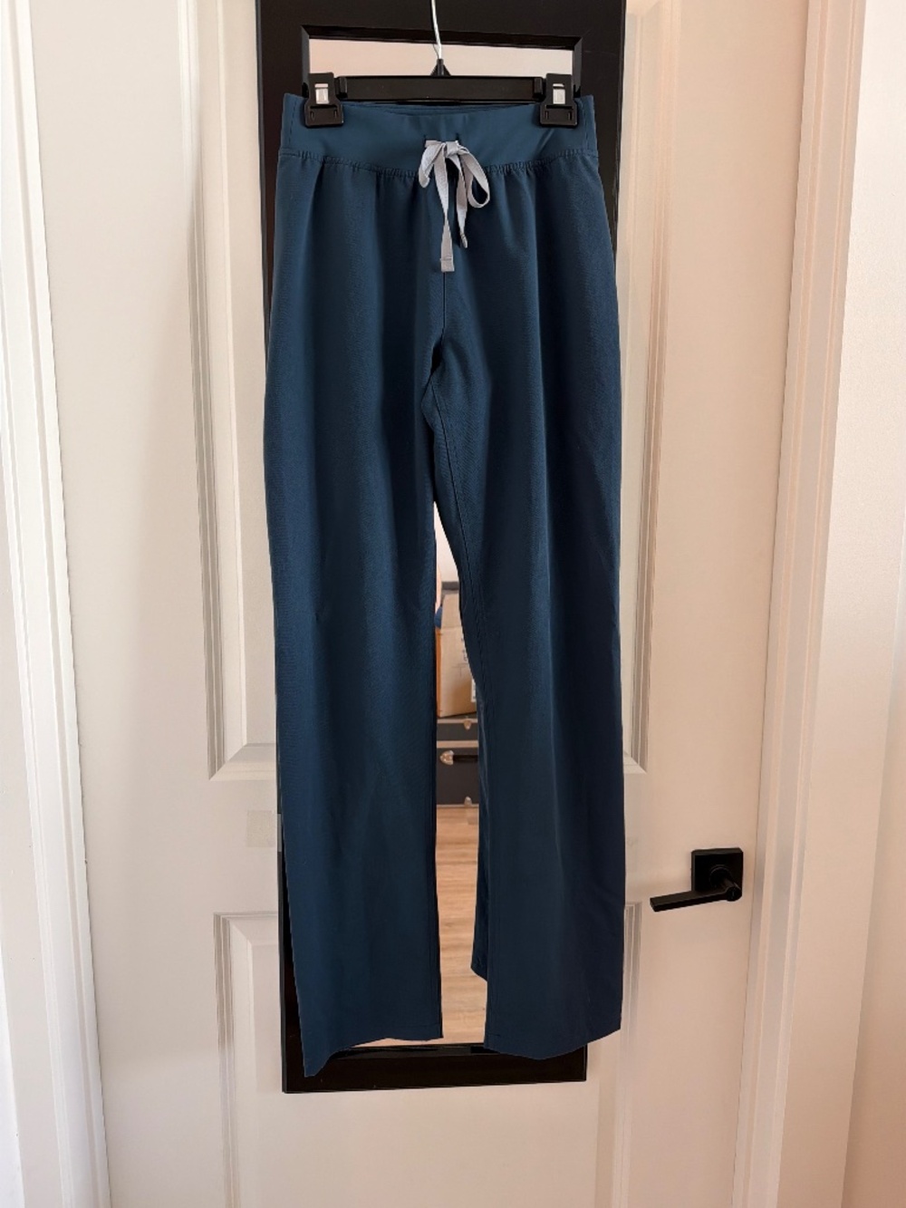 FIGS Livingston Scrub Pants Dark Harbor XS Tall NWOT